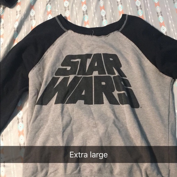 Selling a range of small to large clothes - Picture 7 of 8